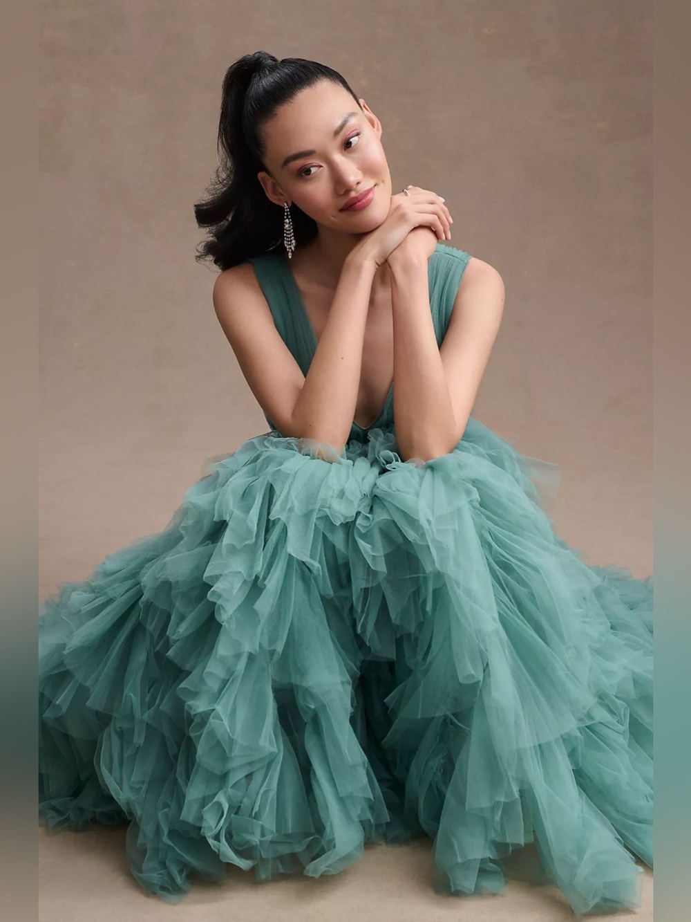 MAC DUGGAL A-Line Deep-V Ruffled Tulle Midi Dress